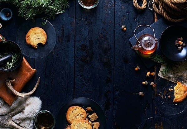 負(fù)責(zé)此項研究的伊利諾伊大學(xué)材料與工程學(xué)教授保羅·布勞恩說，由于小型化儲能技術(shù)一直以來都是一個難題，微型設(shè)備通常都由片外電池或電源提供能源。其難點主要在于3D電極，這種電極十分復(fù)雜，在普通電池上實現(xiàn)的難